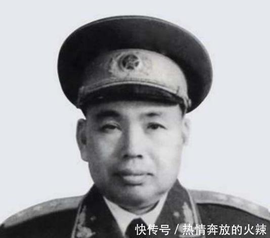 母亲|“开国上将”许世友清明节时节,墓碑前的“茅台酒瓶”堆积如山!