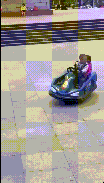 狗熊|搞笑GIF：打赢了是英雄，打败了是狗熊！