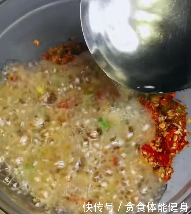 懒人|能储存,简单易做,万能搭配味道好,单身懒人的福音——万能蘸料