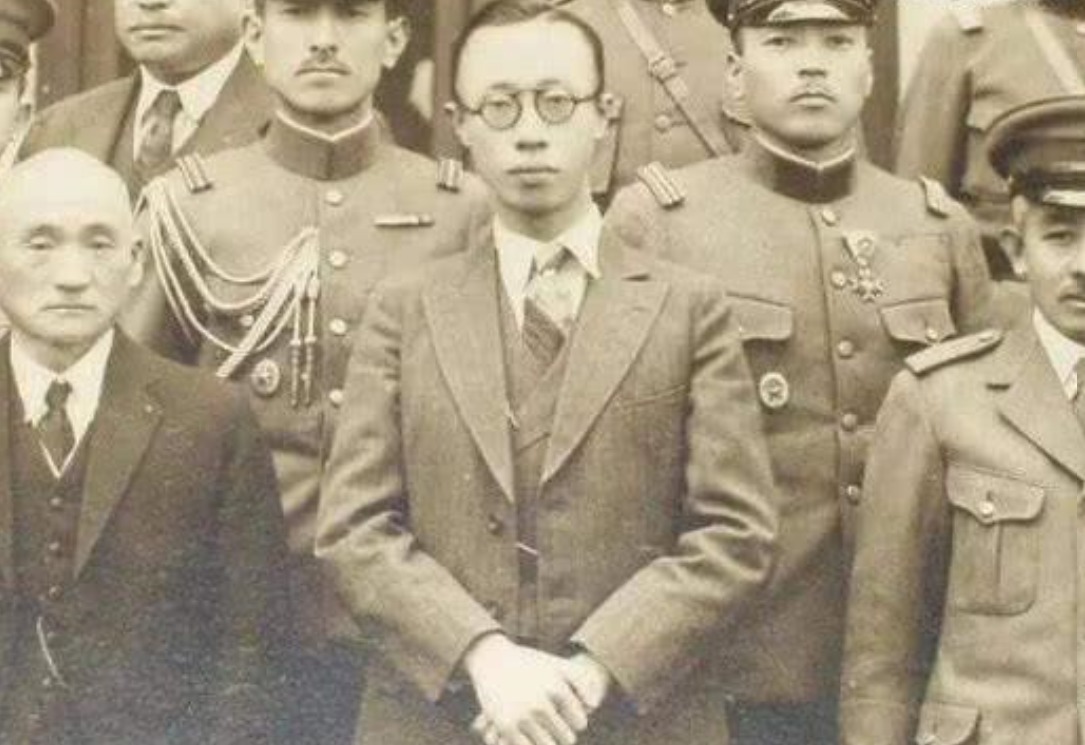 皇帝|清朝皇族中,竟然有两位叫溥仪的?