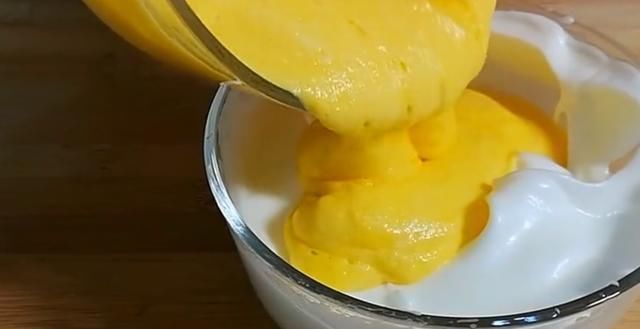  油不放|玉米面别煮粥了，不放一滴油不放一滴水，就做出蓬松的玉米饼