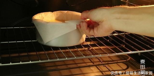 简单|超简单的巴斯克芝士蛋糕,芝士香味浓郁,口感非常细腻