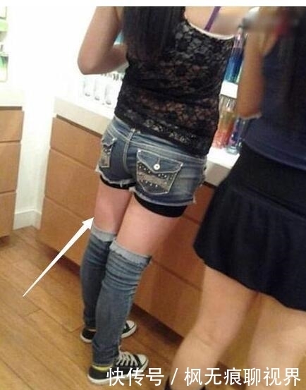 搞笑|搞笑段子内涵图片:妹子,你们宿舍的地打扫真干净,一尘不染