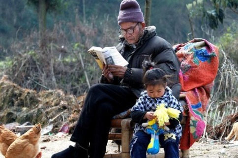  留守|现在农村突现“假寡妇”，留守光棍数量大增，为什么不出去打工