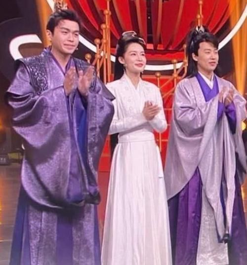 李沁|《王牌对王牌》李沁再扮鸡腿姑娘,离开滤镜的她,对比不要太真实