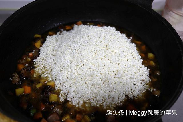 懒人|好香的懒人蒸饭,饭菜同时出,颗颗香到饭芯,不饿都能吃2碗