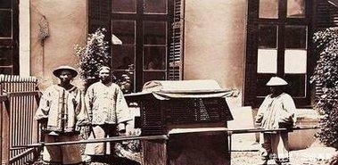 惇亲王奕誴|王爷: 前面的轿子是我哥哥的, 不能超, 轿夫不听超过, 结果……