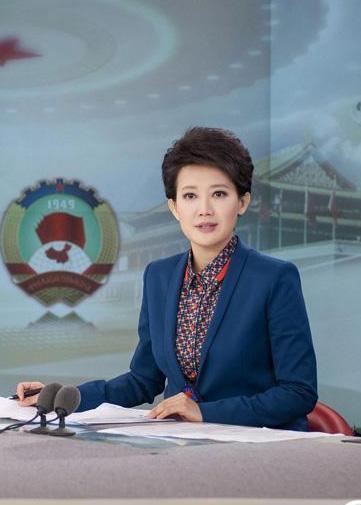 最美|她是央视最美主持人,23年不化妆不恋爱,今46岁仍似少女