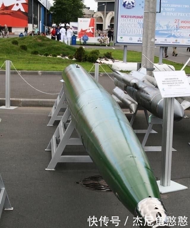 艘航母|战争一旦爆发,伊朗能击沉美军航母吗?有一种办法,但十分惨烈