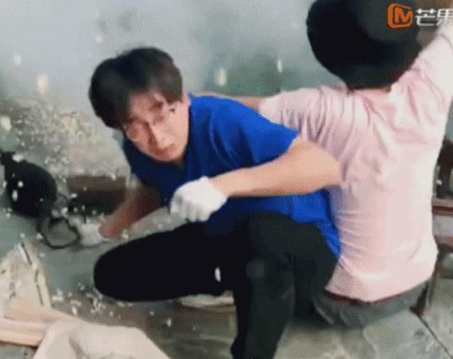 位置|《向往4》安全防范意识太强,看到救护车停的位置,节目组有心了