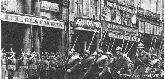 尊敬|二战最受尊敬的投降,全军向战俘列队敬礼,他们虽败犹荣