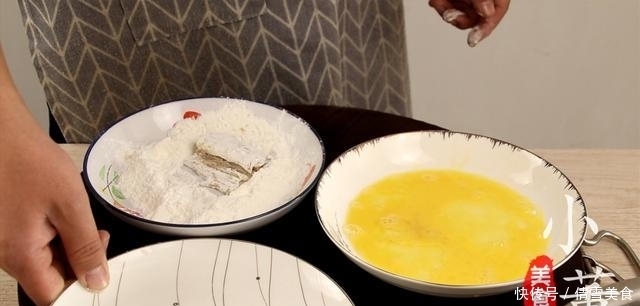 淀粉|带鱼不要直接下锅炸,多加这2步,外酥里嫩无腥味,上桌就扫光