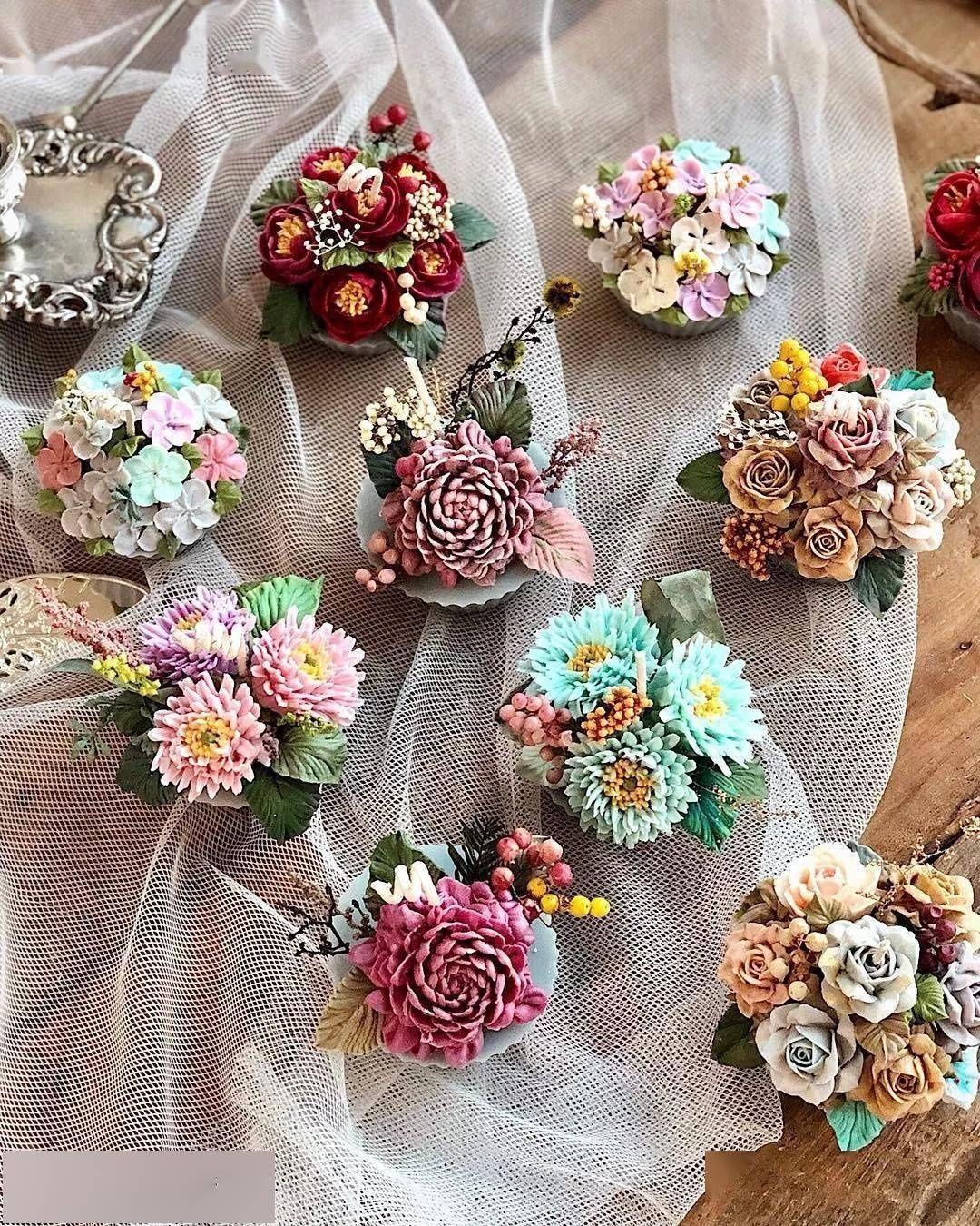 包袱蛋糕|脑洞太大韩国小姐姐晒神秘蛋糕,引百万粉丝每天催更太美了,每一张都让我流口水…