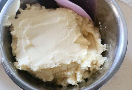 点心|夏天,绿豆别只会熬粥喝,教你新做法,皮酥馅香绵又软,早餐吃