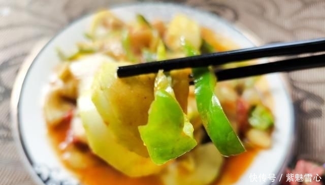 一块钱|夏天不懂吃这菜亏了,一块钱一大盘,比肉还抢手,清热润肺止咳