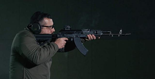 装备|印军后勤很抓狂:一线部队同时装备4款步枪,使用弹药全都不同