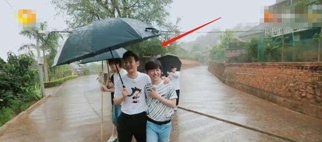  食物|他没有吃黄磊自己做的食物，故意让何炅淋湿，黄晓明在有没有耍大牌？