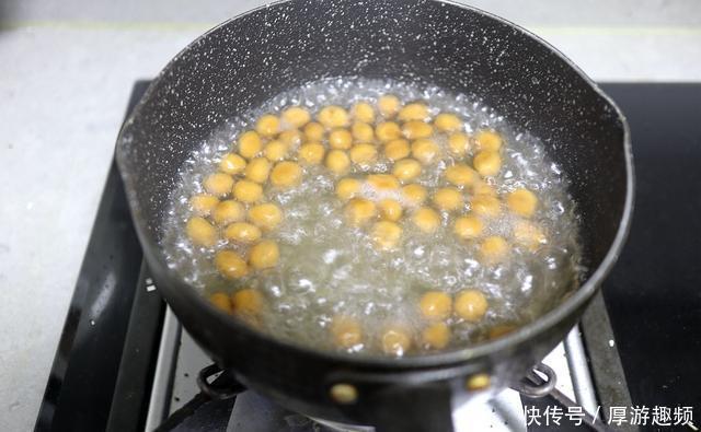 饮品|这道牛奶饮品真霸气,黑红的珍珠好Q弹,多一步降低热量放心喝