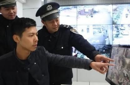 情侣|摄像头下开车须小心，这对情侣就此火了一把，网友：真爱降临！