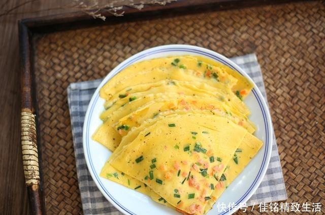 美味|这款早餐饼的做法也太简单了,10分钟就能搞定,快手省事还美味