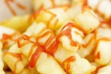 伙伴们的生活|网评4种“从糖里长出来”的小吃,炸牛奶上榜,图四吃一回上瘾