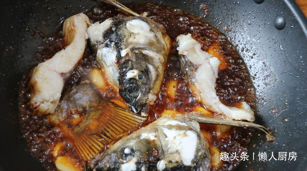 教你做|买了一条4斤重的草鱼,教你做麻辣鱼块,鱼肉麻辣入味特别下饭