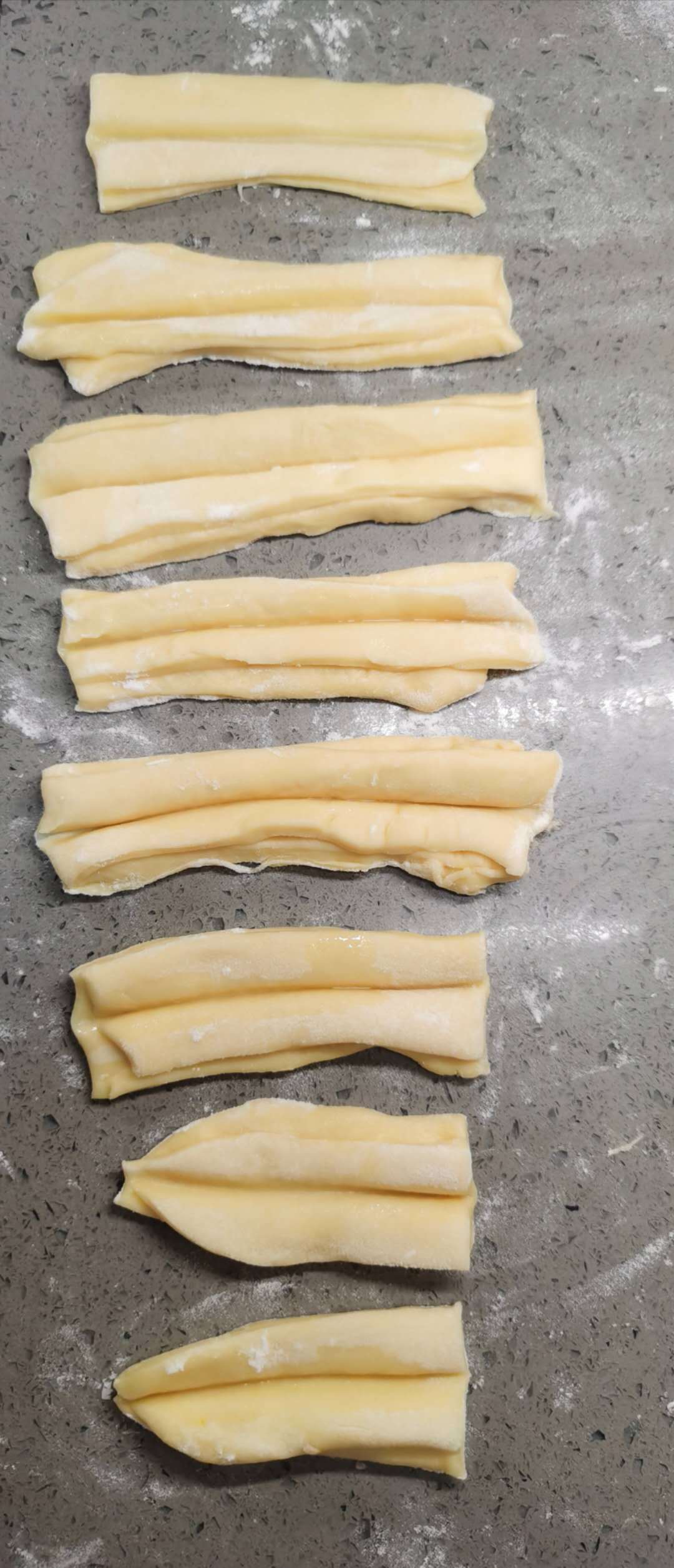  柔软|炸油条时，谨记这3个要点，油条蓬松柔软，有空心，一次就成功