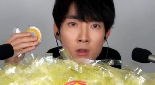 学生|上课敢光明正大吃的4种零食,连老师都能轻易骗过,学生优秀