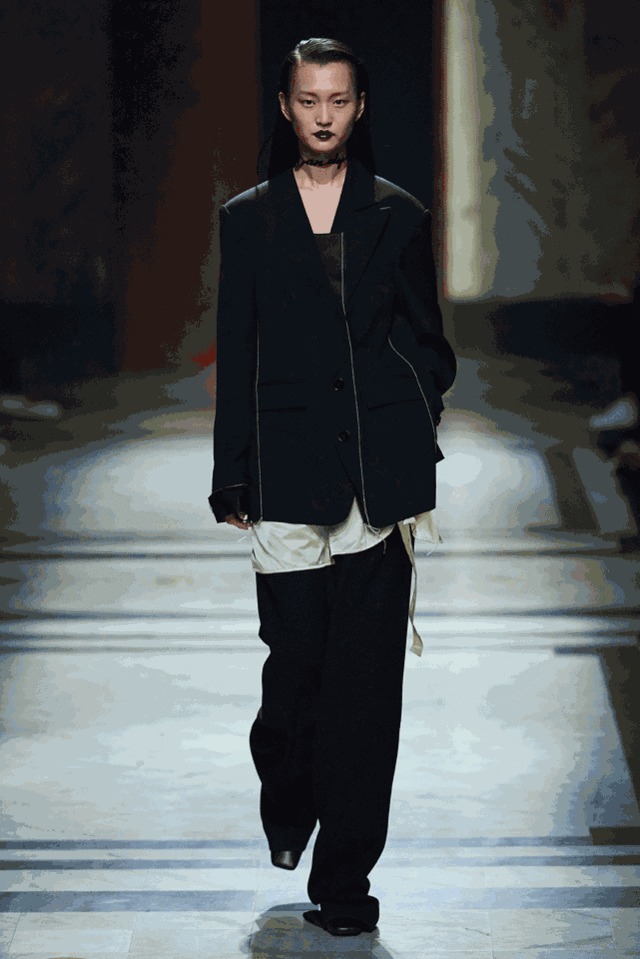 时尚单品|学会这些职场搭配技巧,让你在工作中脱颖而出,变身时髦精