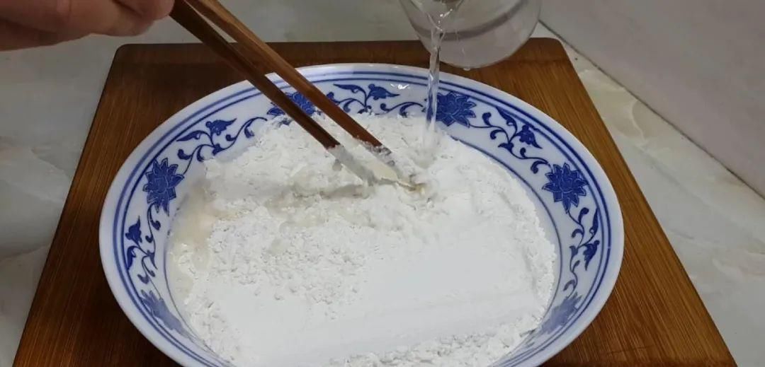  懒人|鸡蛋饼这样做太香了，教你懒人做法，鼓泡零失败，吃过就念念不忘！