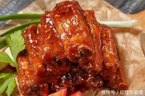 口感|买排骨时，大排、小排和肋排有啥区别？牢记3点，轻松买到好排骨