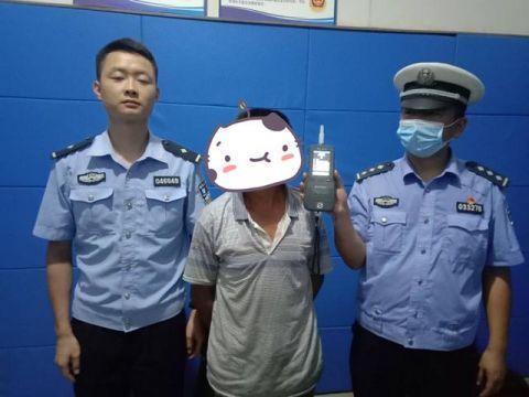  脱保脱检|酒驾、无证、脱保……男子集多项违法于一身，被开罚单1680元