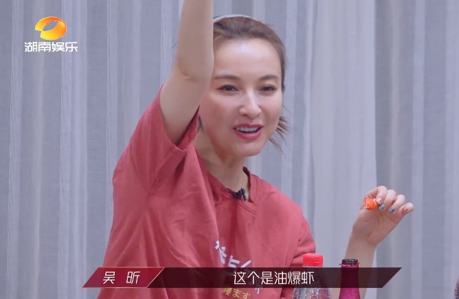  早已|对比李斯丹妮和郁可唯，丁当自身问题早已暴露