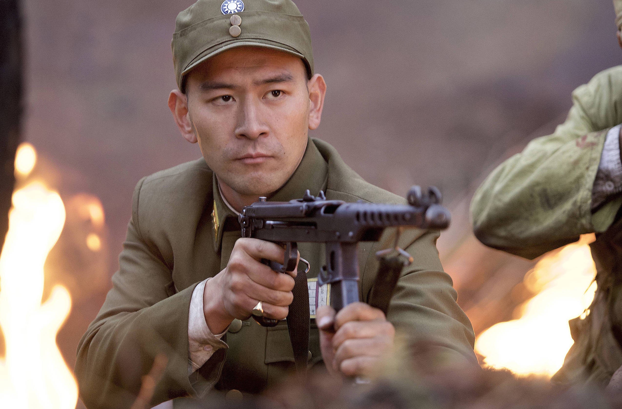 生死|蒋介石曾两次暗杀李宗仁:他们如何由相亲相爱的结拜兄弟一步步变成生死敌人