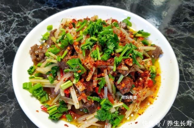 大鱼大肉|闺蜜来蹭饭,我做了5菜一汤,没有大鱼大肉,却吃得很满足