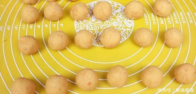 做成|红薯别再蒸着吃,做成红薯丸子,香甜软糯,一口一个超过瘾