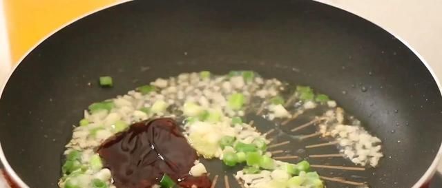 点名|豆腐自从学会这个做法,家人三天两头点名吃,鲜嫩入味,比肉都香