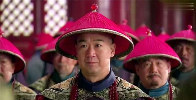 乾隆|“死对头”和珅与纪晓岚,一个做到领班军机大臣,另一个呢