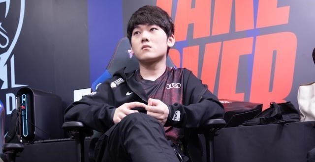 上热|阿水S10首战一胖成名上热搜,本人急忙发声辟谣!千百女粉丝力挺