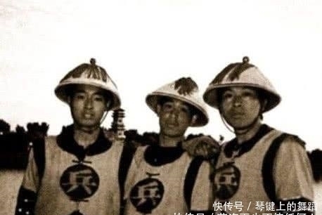 训练|历史老照片：清军的真实样貌与作战训练，网友看到后懵了！