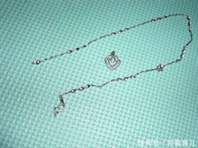 宝妈|熊孩子扯断别人项链，得知价格不菲！宝妈：我只赔五百块钱