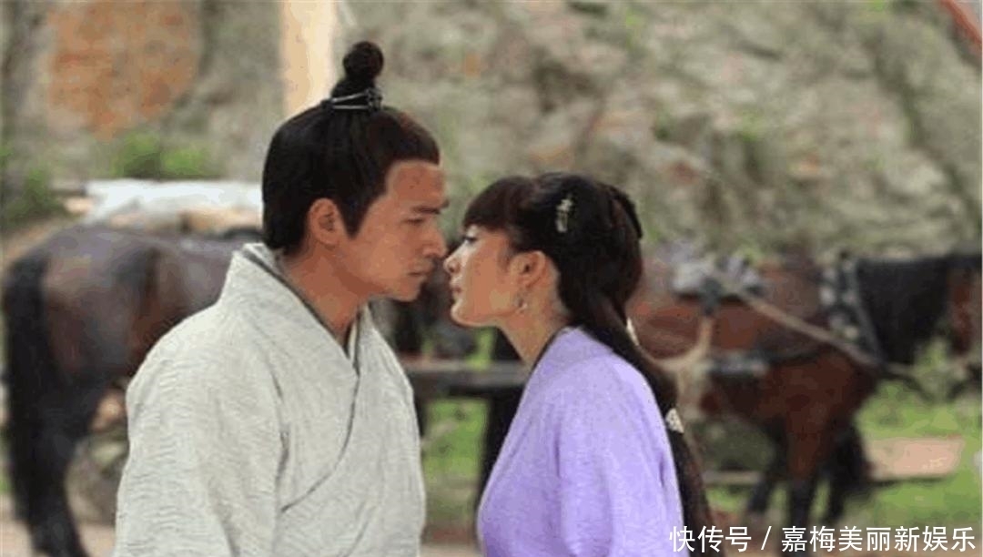  宴请|皇帝宴请大臣却不备碗筷, 大臣吃完后转身离开, 皇帝: 此人危险, 留不得!