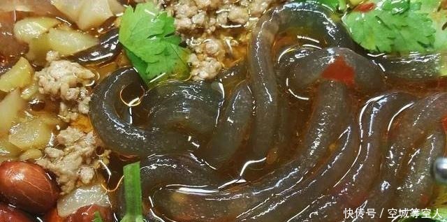 做法|教你在家做酸辣粉,味道酸辣爽口,好吃又开胃,做法超简单