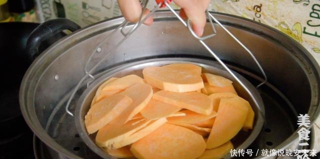 地瓜叶|红薯花样吃法，蒸煮炸炖都不如这样煎着吃，夹心流糖怎么都吃不够