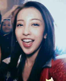  搞笑|搞笑GIF：第一次藏钱的感觉真好哈哈哈