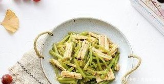 既有|30道以腐竹为主的家常菜,既有凉拌又有热炒,既下酒又下饭