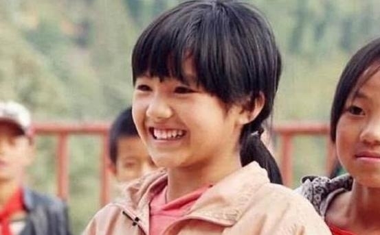 城市|变形记最美农村女孩:被富豪认作干女儿和城市哥哥同住,现状如何