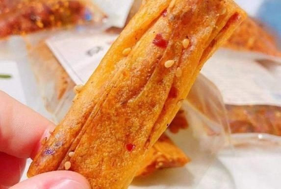 课堂|90后课堂上最爱吃的零食，尤其是图4，“学霸和学渣”几乎都吃过