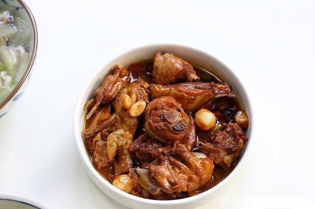 收到|婆婆做的晚餐,在朋友圈火了,荤素搭配吃得香,收到无数点赞