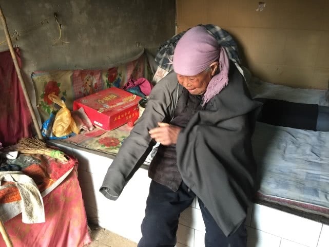 老人|今年92岁,全村最长寿老人,一双袜子穿20年,爱说爱笑从不记仇